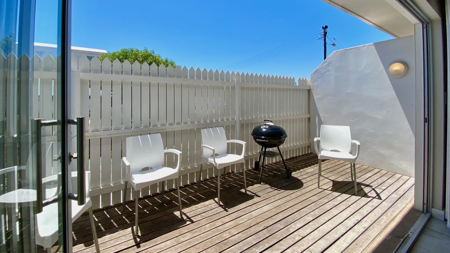 2 Bedroom Property for Sale in Elands Bay Western Cape